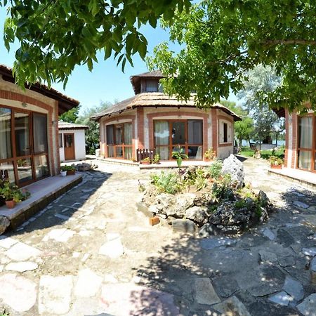 Hotel Complex Amazon Neptun Exterior foto
