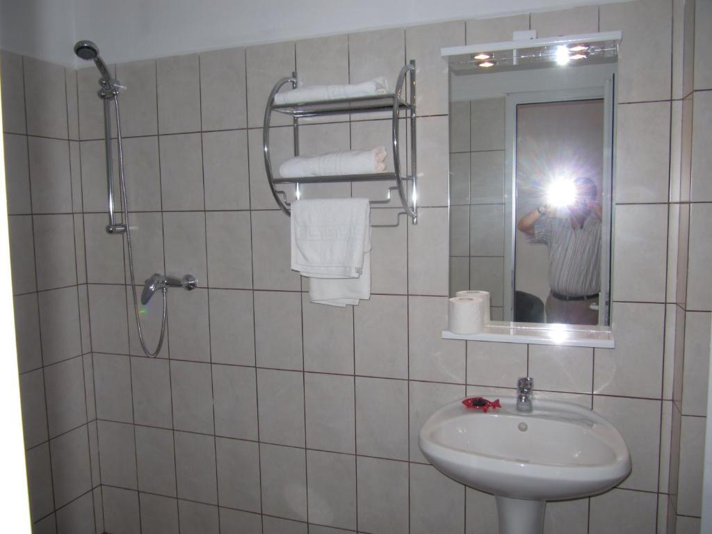 Hotel Complex Amazon Neptun Zimmer foto